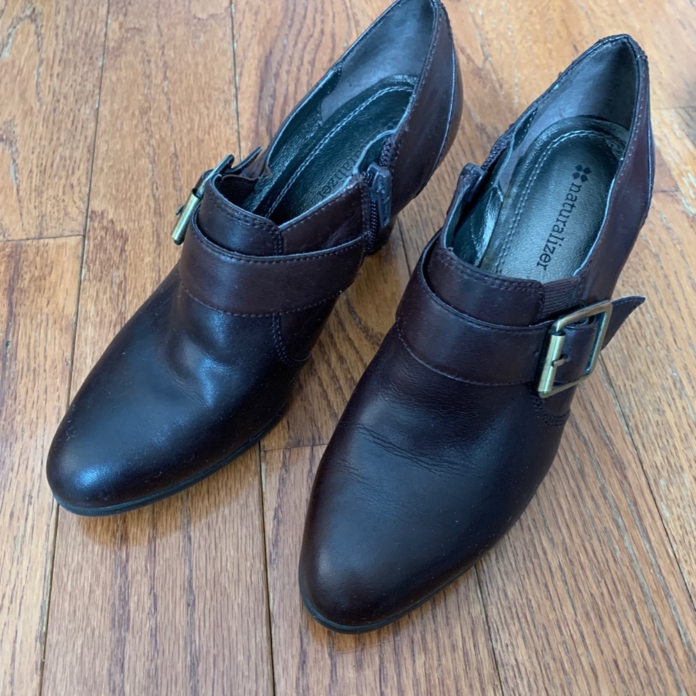 Dark Brown Leather Booties 6 1/2 EUC 3" wooden heel
